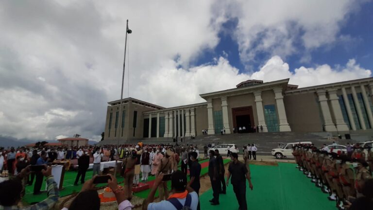 गैरसैंण पर सीएम त्रिवेंद्र का फिर मास्टर स्ट्रोक, जमीन खरीद रिवर्स पलायन का दिया संदेश