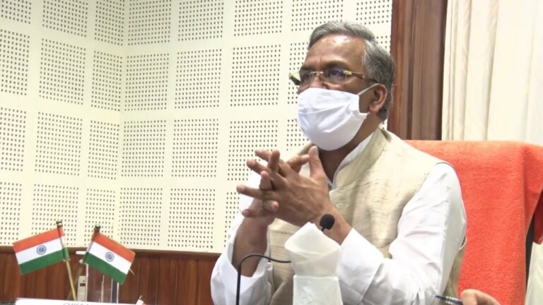 सीएम ने कोरोना ड्यूटी में लगे डॉक्टरों के काम को बताया तपस्या, अस्पतालों में भर्ती मरीजों से बात कर बढ़ाया हौसला