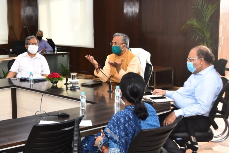 सीएम के निर्देश, रोजगार के अवसर बढ़ाने को दी जाए सर्वोच्च प्राथमिकता, कैम्पा में सृजित होंगे 40 हजार रोजगार