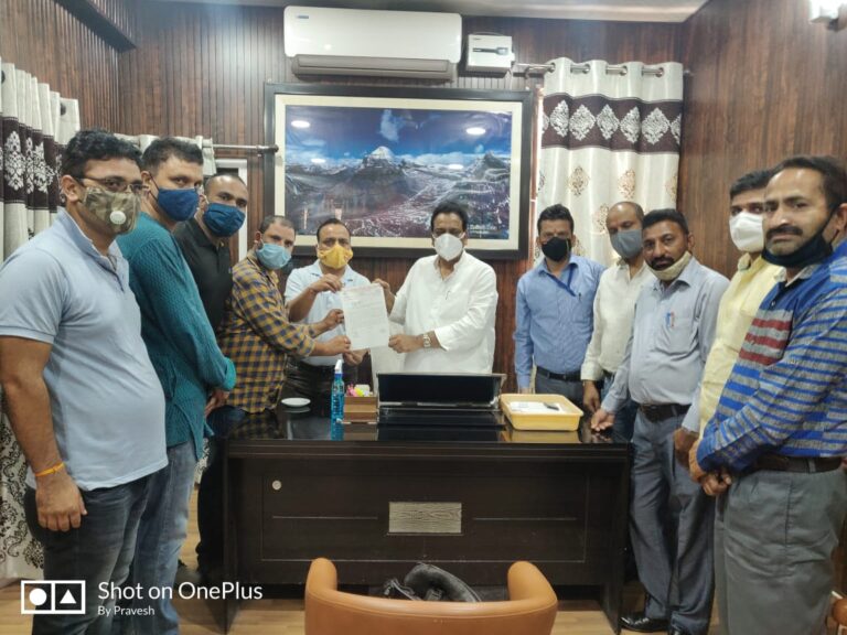 पुरानी पेंशन बहाली को एकजुट हुए कर्मचारी, तेज किया आंदोलन जनप्रतिनिधियों से जुटाया समर्थन