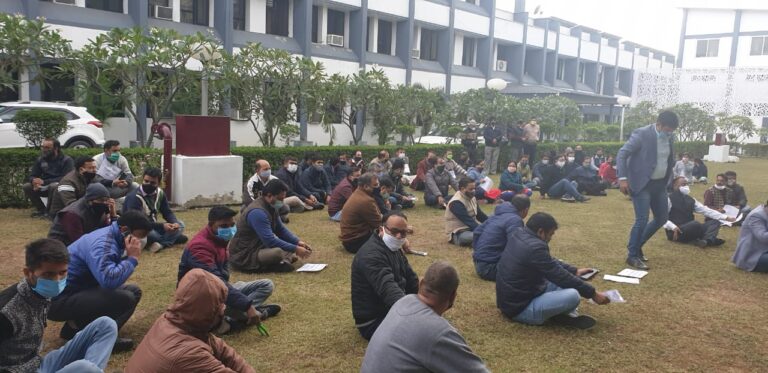 बिजली का निजीकरण हुआ, तो दस रुपये यूनिट मिलेगी बिजली, बिजली कर्मचारी नेताओं ने सामने रखे तर्क, साफ किया कि किसी भी सूरत में मंजूर नहीं पॉवर सेक्टर का निजीकरण ﻿