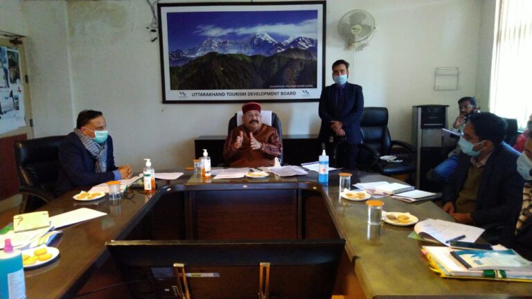 पर्यटन मंत्री सतपाल महाराज लिखेंगे प्रधानमंत्री नरेंद्र मोदी को पत्र, चौरासी कुटिया पर्यटन विभाग को देने की करेंगे मांग, महाराज ने इनर लाइन समाप्त होने के बाद अधिकारियों को नीति घाटी में पर्यटन गतिविधियां शुरू करने के दिए निर्देश ﻿