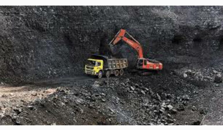 अवैध खनन पर कांग्रेस ने सरकार को घेरा, बताया खनन प्रेमी सरकार |