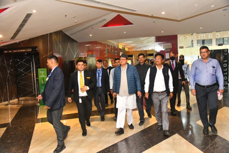 कार्यवाहक मुख्यमंत्री श्री पुष्कर सिंह  धामी पैसिफिक में ‘द कश्मीर फाइल्स’ फिल्म देखने पहुंचे ।