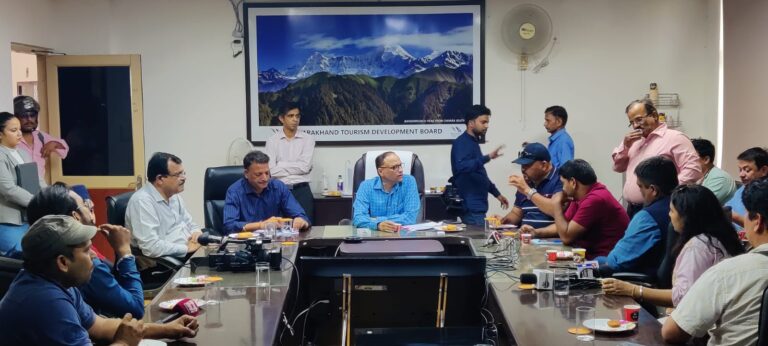 चारधाम यात्रा के लिए पूर्ण समय, जल्दबाजी न करें तीर्थयात्री, व्यवस्थित तरीके से करें यात्रा की प्लानिंग, सचिव पर्यटन की तीर्थ यात्रियों से अपील