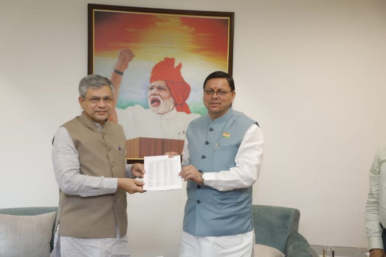 उत्तराखंड में बीएसएनएल के 1200 टॉवर लगेंगे, केंद्रीय मंत्री से मिले सीएम धामी