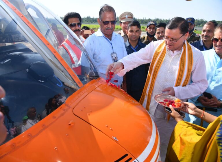 मुख्यमंत्री श्री पुष्कर सिंह धामी ने शुक्रवार को जौलीग्रांट एयरपोर्ट से देहरादून – अल्मोड़ा – पिथौरागढ़ हैली सेवा का फ्लैग ऑफ किया।