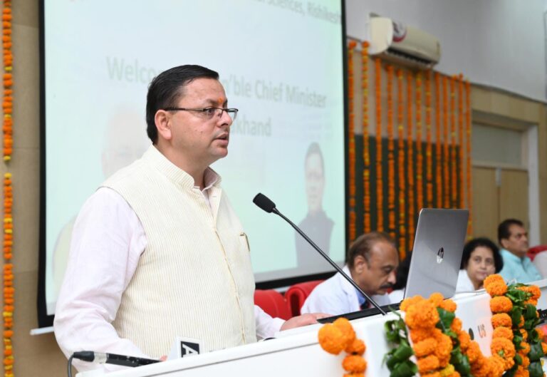 सीएम पुष्कर धामी का युवाओं को संदेश, आठ हजार पदों पर भर्ती करने जा रही सरकार, पारदर्शी भर्ती करने को फुलप्रूफ सिस्टम हो रहा तैयार