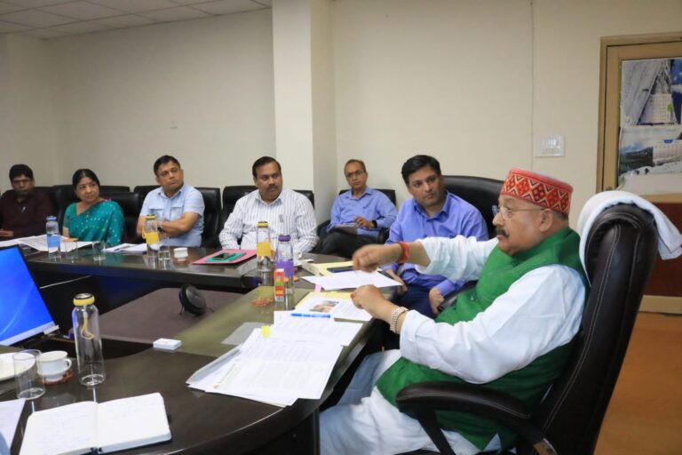 चारधाम यात्रा में उमड़ने वाली भीड़ को नियंत्रित करने पर पर्यटन मंत्री ने दिया जोर, साल में एकबार ही मिले चार धाम यात्रा का मौका, शीतकालीन पर्यटन को दिया जाएगा बढ़ावा, अमरनाथ यात्रा की तर्ज पर होगा टिम्मरसैंण महादेव यात्रा का प्रचार प्रसार