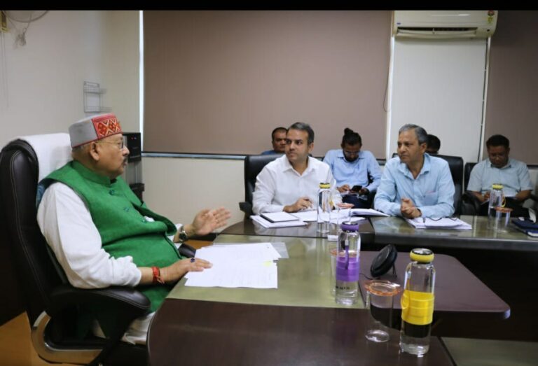 अब सड़कों के निर्माण में द्वितीय चरण में ही सारी औपचारिकताएं होंगी पूरी, पर्यटन मंत्री बोले गेस्ट हाउसों और अनुपयोगी पुलों को पर्यटन को सौंपे लोनिवि