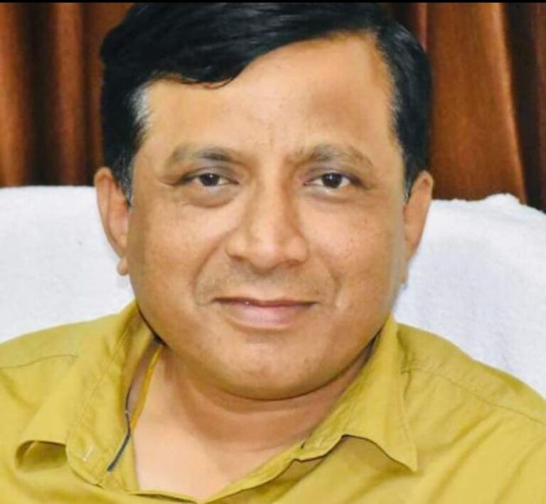 ईमानदार और तेजतर्रार आईएएस अधिकारी बंशीधर तिवारी को उल्लेखनीय प्रशासनिक सेवाओं के लिए मिला गढ़भूमि सम्मान-2022, हर भूमिका में छाप छोड़ने में सफल रहे हैं तिवारी