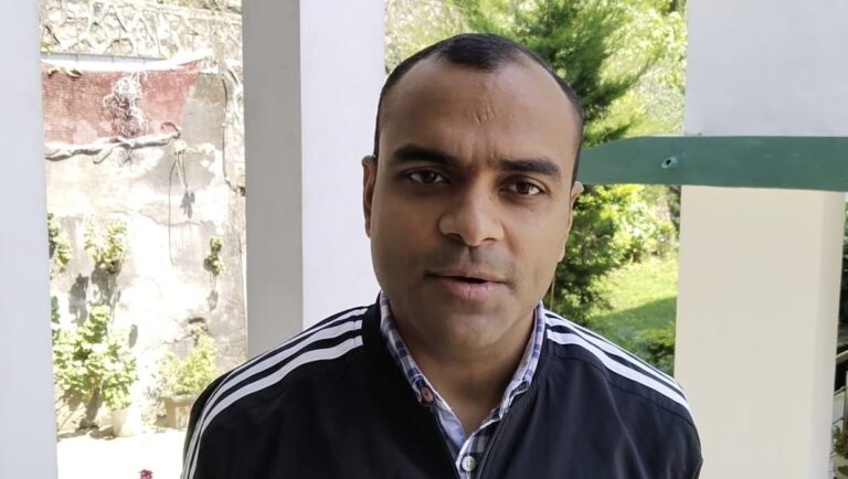 जिलाधिकारी मयूर दीक्षित ने कहा कि केदारनाथ में दर्शन करने आए तीर्थ यात्रियों द्वारा लगभग 45 दिनों की यात्रा में अब तक 8 लाख से अधिक तीर्थ यात्रियों ने बाबा केदारनाथ के दर्शन कर लिए हैं |