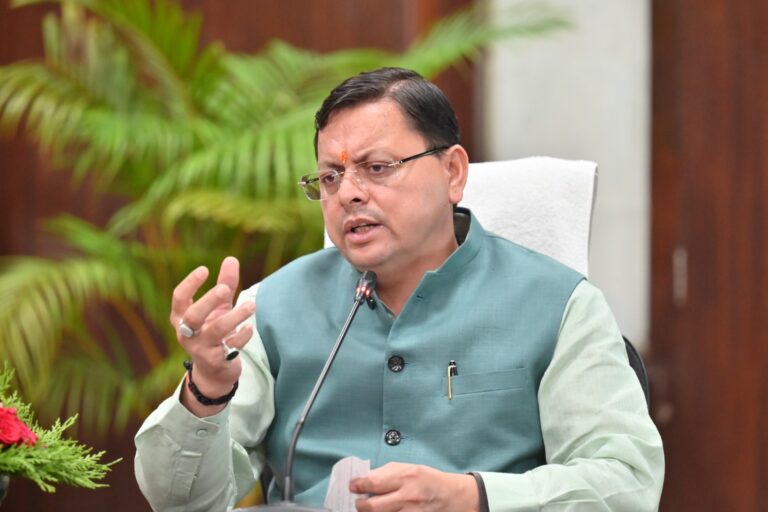 धामी सरकार में नहीं चल पाई मृत्युंजय मिश्रा की मनमानी, सरकारों को अपनी अंगुली पर नचाने वाले मृत्युंजय को सीएम धामी ने दिखाई असली जगह, ओएसडी बनाने का आदेश निरस्त |