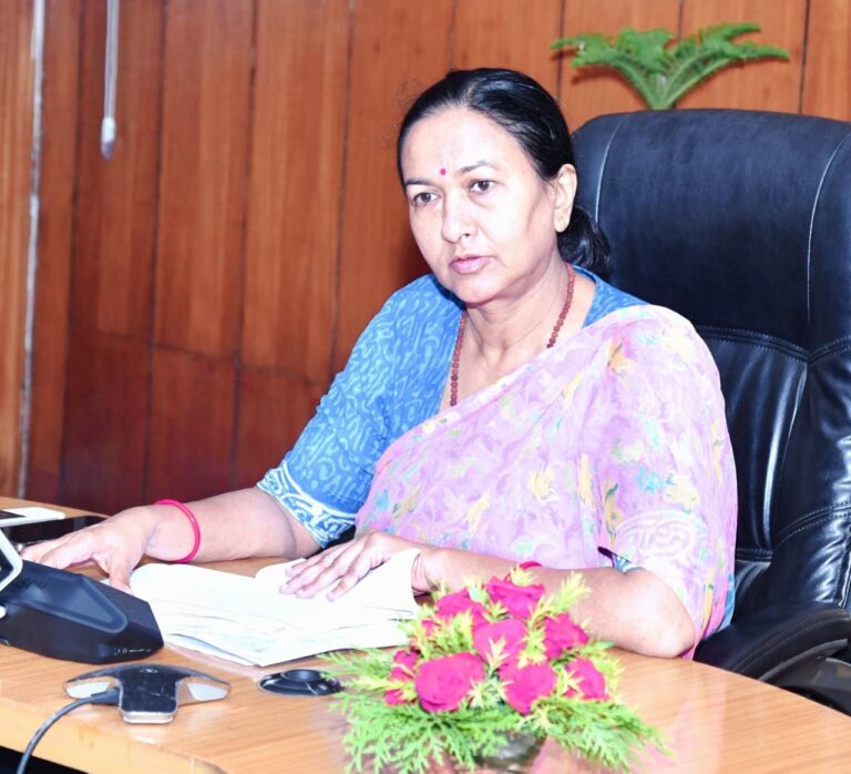 अपर मुख्य सचिव श्रीमती राधा रतूड़ी ने सचिवालय में माननीय मुख्यमंत्री जी द्वारा   माननीय मुख्यमंत्री द्वारा की गई कुल 110 घोषणाओं की प्रगति की समीक्षा की |