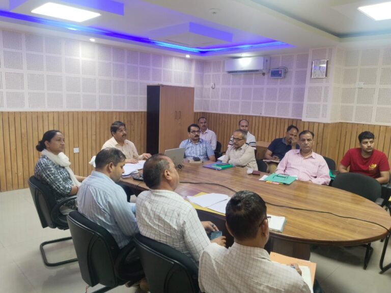 आजादी का अमृत महोत्सव के अंतर्गत आगामी 9 से 15 अगस्त तक रूद्रप्रयाग जिले में ‘मेरी माटी मेरा देश‘ अभियान हर्षोल्लापूर्वक मनाए जाने का निश्चय किया गया है।