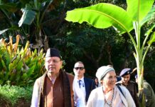 मुख्यमंत्री पुष्कर सिंह धामी शुक्रवार को पिथौरागढ़ जिले में अपने पैतृक गांव टुंडी-बारमौ पहुंचे और पैतृक गांव पहुंचकर भावुक हो गए।