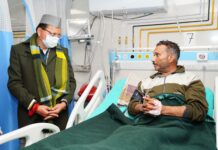 मुख्यमंत्री पुष्कर सिंह धामी ने इलाज के लिए भर्ती वरिष्ठ पत्रकार श्री कैलाश जोशी के स्वास्थ्य के बारे में जानकारी ली।