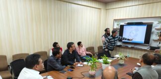 नैनीताल की झीलों का जीर्णोद्धार किया जाएगा, भीमताल-नौकुचियाताल और कमलताल विकास योजनाओं को गति मिल रही है।