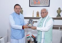 मुख्यमंत्री ने केंद्रीय ऊर्जा एवं आवास मंत्री से भेंट कर राज्य से संबंधित विभिन्न विषयों पर की चर्चा