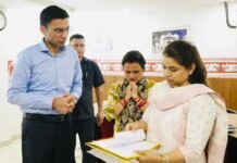 कैंसर पीड़ित परिवार को मिली बड़ी राहत; 71 हजार ऋण माफ, 50 हजार की आर्थिक सहायता