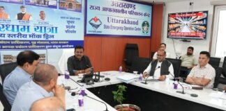 मुख्य सचिव श्री आनन्द बर्द्धन ने आपदा नियंत्रण कक्ष, आईटी पार्क जाकर चारधाम यात्रा की समीक्षा की।