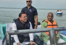 मुख्यमंत्री श्री पुष्कर सिंह धामी ने गदरपुर में अंतरराष्ट्रीय कायाकिंग और कैनोइंग प्रतियोगिता की तैयारियों की समीक्षा की।