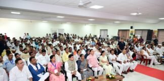 मुख्यमंत्री श्री पुष्कर सिंह धामी ने प्रधानमंत्री श्री नरेंद्र मोदी के मन की बात कार्यक्रम के 135वें संस्करण को सुना।