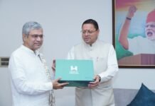 मुख्यमंत्री ने केंद्रीय रेल मंत्री के साथ रेल परियोजनाओं और कनेक्टिविटी के विस्तार पर चर्चा की।