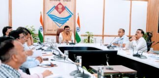 मुख्य सचिव श्री आनन्द बर्द्धन की अध्यक्षता में गुरुवार को सचिवालय में राज्य स्तरीय नेशनल कोआर्डिनेशन सेंटर फॉर ड्रग लॉ एनफोर्समेंट (NCORD) की 12वीं बैठक संपन्न हुयी।