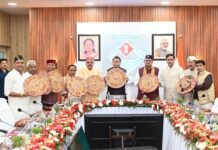 सीमांत क्षेत्रों तक सरकार, विकास को नई रफ्तार , भारत-नेपाल अंतरराष्ट्रीय सीमा से सटे बनबसा में धामी कैबिनेट की बैठक, शासन को सीमांत क्षेत्रों तक ले जाने की नई पहल l