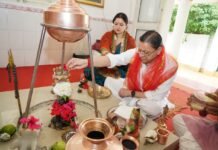 शारदीय नवरात्रि के प्रथम दिवस पर मुख्यमंत्री ने की पूजा-अर्चना, प्रदेशवासियों की सुख-समृद्धि की कामना l