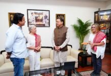 मुख्यमंत्री श्री पुष्कर सिंह धामी से अंतरराष्ट्रीय फिल्म निर्माताओं के प्रतिनिधिमंडल ने की भेंट l